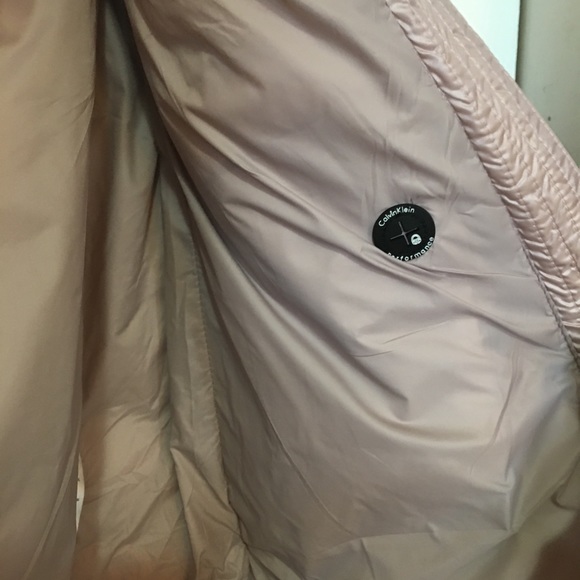 Calvin Klein Performance Vest - Picture 5 of 10